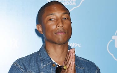 Gospel dita ritmo da 1ª coleção de Pharrell Williams na Louis Vuitton