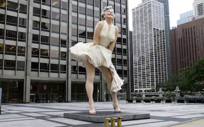 Marilyn Monroe, polemiche sulla statua con la gonna alzata