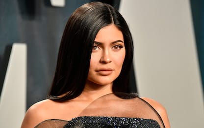 Kylie Jenner nega le accuse di bullismo della modella Victoria Vanna