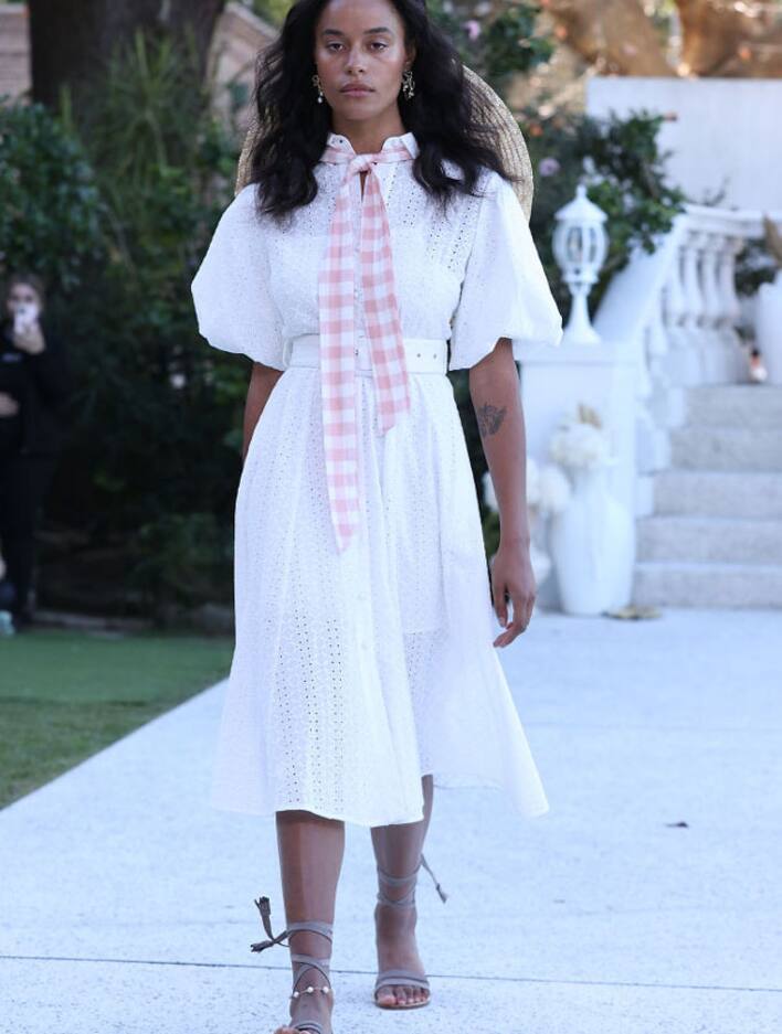 Moda, come indossare il rosa: 25 idee di abiti e outfit pink. FOTO