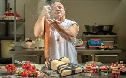 Ex pornostar Franco Trentalance testimonial della pasticceria erotica