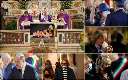 Raffaella Carrà, i funerali: parenti e amici per l’ultimo addio. FOTO