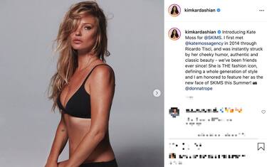 Kate Moss ambassador di Skims, il brand di moda di Kim Kardashian