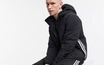 Adidas Originals - Piumino nero con tre strisce Adidas Originals - Piumino nero con tre strisce