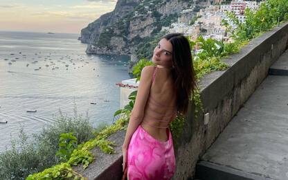Vacanze in Italia, Emily Ratajkowski a Positano