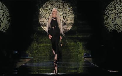 Fendace chiude la Milano Fashion Week Women’s Collection