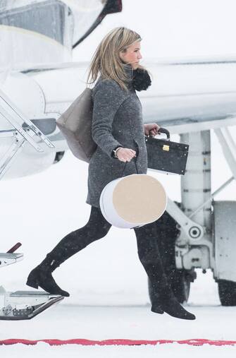 OSLO, NORWAY - FEBRUARY 01:  Catherine, Duchess of Cambridge's  stylist Natasha Archer  arrives at Oslo Gardermoen Airport on day 3 of their visit to Sweden and Norway on February 1, 2018 in Oslo, Norway.  (Photo by Samir Hussein/Samir Hussein/WireImage)