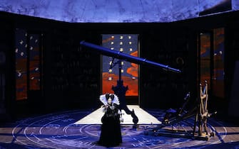 Una scena dell'opera La Calisto al Teatro alla Scala di Milano
