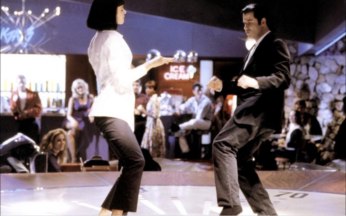 Auction of 1,200 memorabilia from the history of cinema: there is also the dress of Travolta in Pulp Fiction