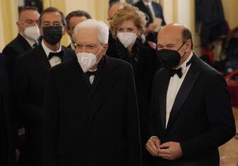 Teatro alla Scala Superintendent Dominique Meyer welcomes Italian President Sergio Mattarella at the La Scala opera house's gala season opener to attend Giuseppe Verdi's "Macbeth", Milan, Italy, 7 December 2021.  The Scala opera house season opener is considered one of the highlights of the European cultural calendar. ANSA/DANIEL DAL ZENNARO