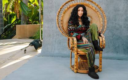 Cher testimonial della campagna Primavera/Estate 2022 di UGG
