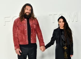 HOLLYWOOD, CALIFORNIA - FEBRUARY 07: (LR) Jason Momoa and Lisa Bonet attend the Tom Ford AW20 Show at Milk Studios on February 07, 2020 in Hollywood, California.  (Photo by Amy Sussman / Getty Images)
