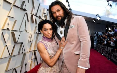 HOLLYWOOD, CALIFORNIA - FEBRUARY 24: (L-R) Lisa Bonet and Jason Momoa attend the 91st Annual Academy Awards at Hollywood and Highland on February 24, 2019 in Hollywood, California. (Photo by Kevork Djansezian/Getty Images)