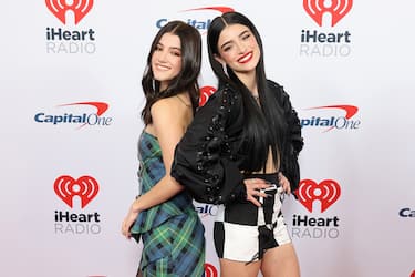 NEW YORK, NEW YORK - DECEMBER 10: Charli D'Amelio and Dixie D'Amelio attend the 2021 Z100 IHeartRadio Jingle Ball Press Room at Madison Square Garden on December 10, 2021 in New York City. (Photo by Taylor Hill/FilmMagic,)