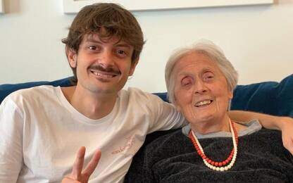 Lutto per Fabio Rovazzi, è morta la nonna: il ricordo su Instagram