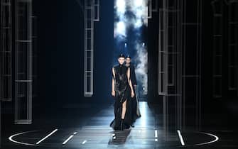 PARIS, FRANCE - JANUARY 27: (EDITORIAL USE ONLY - For Non-Editorial use please seek approval from Fashion House) A model walks the runway during the Fendi Couture Haute Couture Spring/Summer 2022 show as part of Paris Fashion Week on January 27, 2022 in Paris, France. (Photo by Daniele Venturelli/Daniele Venturelli / WireImage)