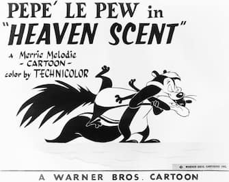 Heaven Scent, lobbycard, Pepe Le Pew (standing), 1956. (Photo by LMPC via Getty Images)