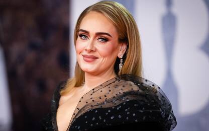 Adele accusata di transfobia per il discorso ai BRIT Awards