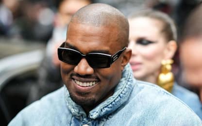 Kanye West ha mandato un camion di rose a Kim Kardashian