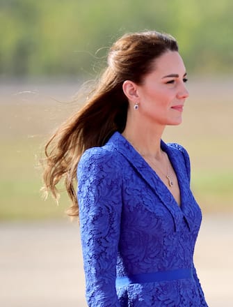 BELIZE CITY, BELIZE - MARCH 19:  Catherine, Duchess of Cambridge arrives at Philip S. W Goldson International Airport on March 19, 2022 in Belize City, Belize. The Duke and Duchess of Cambridge are visiting Belize, Jamaica and The Bahamas on behalf of Her Majesty The Queen on the occasion of the Platinum Jubilee. The 8 day tour takes place between Saturday 19th March and Saturday 26th March and is their first joint official overseas tour since the onset of COVID-19 in 2020. (Photo by Chris Jackson/Getty Images)