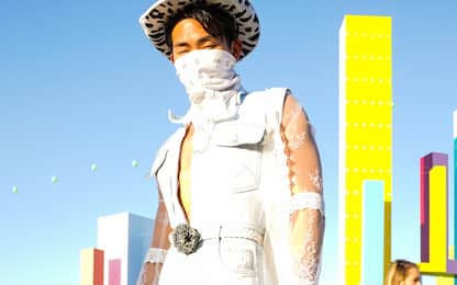Coachella, gli outfit da uomo più bizzarri delle edizioni precedenti