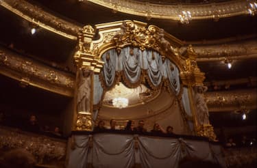 LENINGRAD, SOVIET UNION - NOVEMBER 1983:  Spectators watch Verdi's opera "Masked Ball" at the elegant Mariinsky Theater, formerly known as the Kirov Theater during the Soviet era. The theater has holds performances of opera and ballet in Leningrad, now known as Saint Petersburg, in November 1983. (Photo by Mikki Ansin/Getty Images)