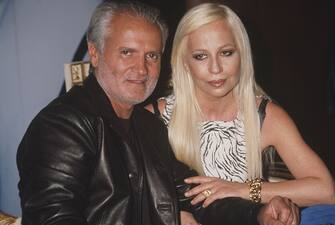 Italian fashion designers Gianni (1946 - 1997) and Donatella Versace at the launch for their new fragrance 'Versace's Blonde', USA, circa 1996. (Photo by Rose Hartman / Archive Photos / Getty Images)