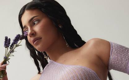 Kylie Jenner lancia una linea di prodotti corpo alla lavanda