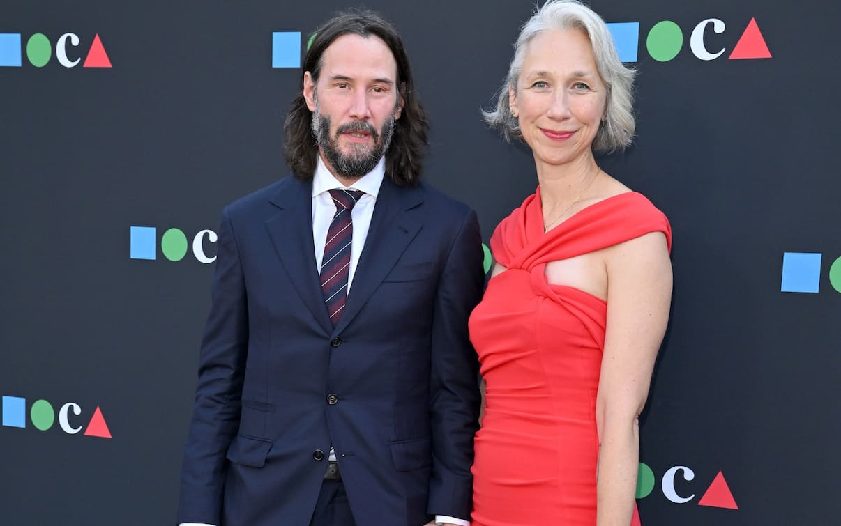 Il riservatissimo Keanu Reeves parla della fidanzata Alexandra Grant in