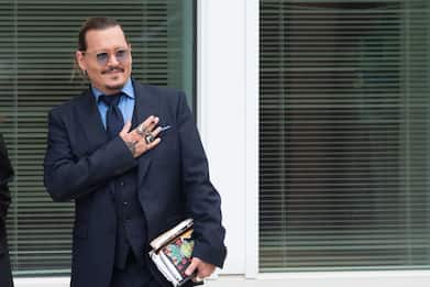 Johnny Depp patteggia causa per aggressione sul set di City Of Lies