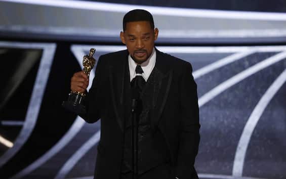 Will Smith apologizes to Chris Rock for the slap in the face at the 2022 Oscars. VIDEO