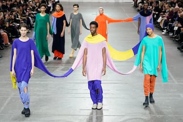 PARIS, FRANCE - MARCH 01: (EDITORIAL USE ONLY) A model walks the runway during the Issey Miyake as part of the Paris Fashion Week Womenswear Fall/Winter 2020/2021 on March 01, 2020 in Paris, France. (Photo by Peter White/Getty Images)
