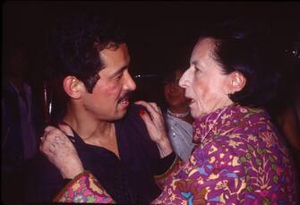View of Japanese fashion designer Issey Miyake and French-born American fashion editor Diana Vreeland (1903 - 1989) as they talk at Studio 54, New York, New York, 1978. (Photo by Sonia Moskowitz/Getty Images)
