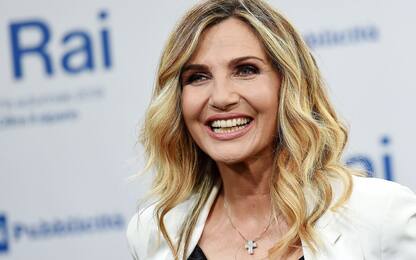 Lorella Cuccarini, da Fantastico al duetto di Sanremo 2023. FOTO