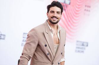 MILAN, ITALY - MAY 26: Mariano Di Vaio arrives for the ABOUT YOU Awards Europe at Superstudio Maxi on May 26, 2022 in Milan, Italy. (Photo by Rosdiana Ciaravolo/Getty Images)