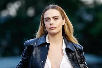 (EDITORIAL USE ONLY - For Non-Editorial use please seek approval from Fashion House) Cara Delevingne headshot detail during the AMI â   Alexandre Mattiussi Menswear Spring Summer 2023 show as part of Paris Fashion Week on June 23, 2022 in Paris, France. (Photo by Estrop/Getty Images