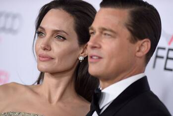 Angelina Jolie e Brad Pitt, dall'amore sul set alle accuse. FOTO