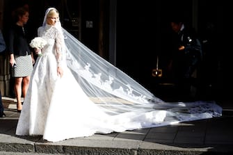 LONDON, UNITED KINGDOM - JULY 10:  Nicky Hilton seen leaving Claridge's Hotel on her wedding day on July 10, 2015 in London, England. Photo by Neil Mockford/Alex Huckle/GC Images)