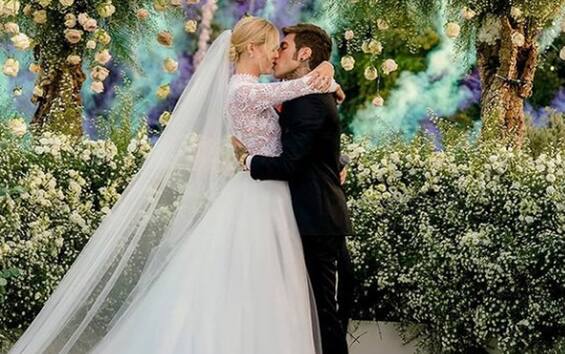 Fedez and Chiara Ferragni, dedications and videos on social media for the wedding anniversary