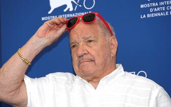 US filmmaker Paul Schrader, poses at a photocall for 'The Card Counter' during the 78th annual Venice International Film Festival, in Venice, Italy, 02 September 2021. The movie is presented in the Official competition 'Venezia 78' at the festival running from 01 to 11 September.  ANSA / CLAUDIO ONORATI
