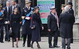 LONDON, ENGLAND - SEPTEMBER 19: Queen Letitzia of Spain,King Felipe VI of Spain, Queen Rania of Jordan and Abdullah II of Jordan arrive at Westminster Abbey ahead of The State Funeral of Queen Elizabeth II on September 19, 2022 in London, England. Elizabeth Alexandra Mary Windsor was born in Bruton Street, Mayfair, London on 21 April 1926. She married Prince Philip in 1947 and ascended the throne of the United Kingdom and Commonwealth on 6 February 1952 after the death of her Father, King George VI. Queen Elizabeth II died at Balmoral Castle in Scotland on September 8, 2022, and is succeeded by her eldest son, King Charles III.  (Photo by Chris Jackson/Getty Images)