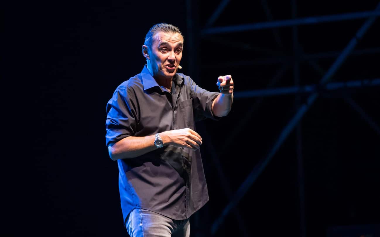 Giuseppe Giacobazzi, da Zelig Off al one man show in prima serata