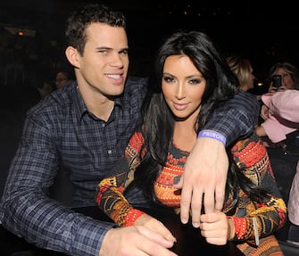 NEW YORK, NY - FEBRUARY 07:  (Exclusive Coverage)  Kris Humphries and Kim Kardashian watch Prince perform during his "Welcome 2 America" tour at Madison Square Garden on February 7, 2011 in New York City.  (Photo by Kevin Mazur/WireImage)