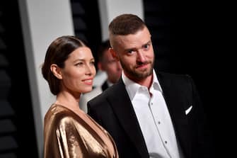 BEVERLY HILLS, CA - FEBRUARY 26:  Actor Jessica Biel (L) and actor-recording artist Justin Timberlake attend the 2017 Vanity Fair Oscar Party hosted by Graydon Carter at Wallis Annenberg Center for the Performing Arts on February 26, 2017 in Beverly Hills, California.  (Photo by Pascal Le Segretain/Getty Images)