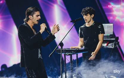 X Factor, i Santi Francesi cantano Ti voglio di Ornella Vanoni. VIDEO