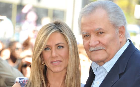 Jennifer Aniston, her father John died: the dedication of the actress on Instagram