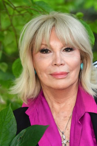 ANGOULEME, FRANCE - AUGUST 30: Amanda Lear attends the "Miss" Photocall at 13th Angouleme French-Speaking Film Festival  on August 30, 2020 in Angouleme, France. (Photo by Stephane Cardinale - Corbis/Corbis via Getty Images)
