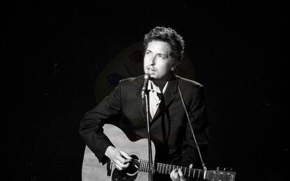 Bob Dylan, rimborsati i fan per copie firmate da un dispositivo