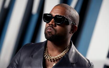 Kanye West mostrava ai dipendenti foto e video porno di Kim Kardashian