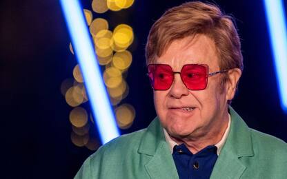 Elton John lascia Twitter: "Fa prosperare la disinformazione"